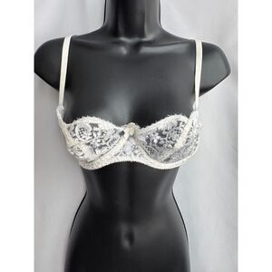Vintage Trendsetters White Lace Balconette Bra Size 36B Intimates Victorian Cute